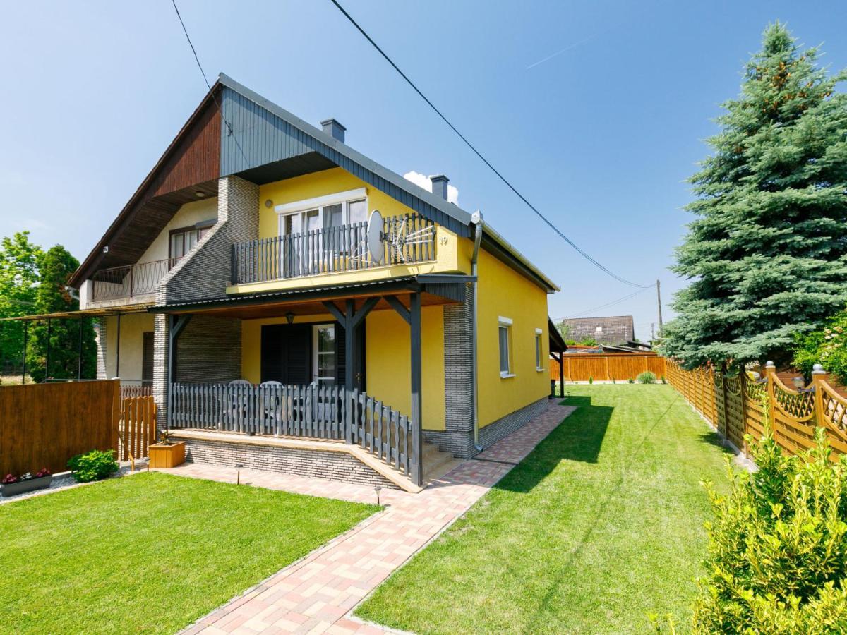 Holiday Home Hibiscus By Interhome Balatonkeresztúr Buitenkant foto