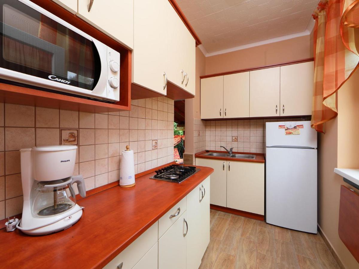 Holiday Home Hibiscus By Interhome Balatonkeresztúr Buitenkant foto